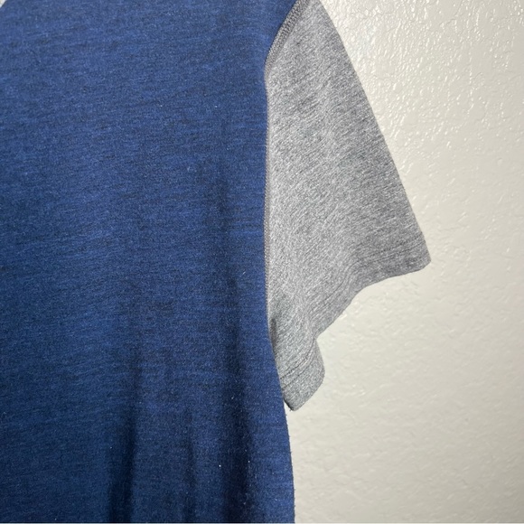 American Eagle Outfitters Active Flex Men’s Top Navy Blue and Gray - Picture 5 of 7